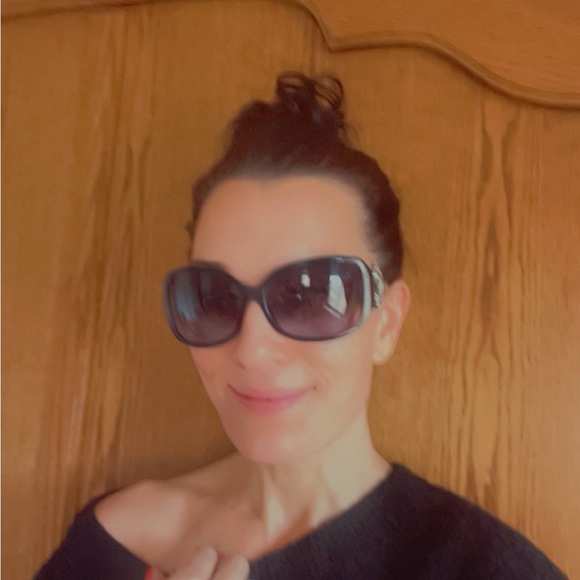 Salvatore Ferragamo sunglasses with rhinestone temple - Picture 5 of 7